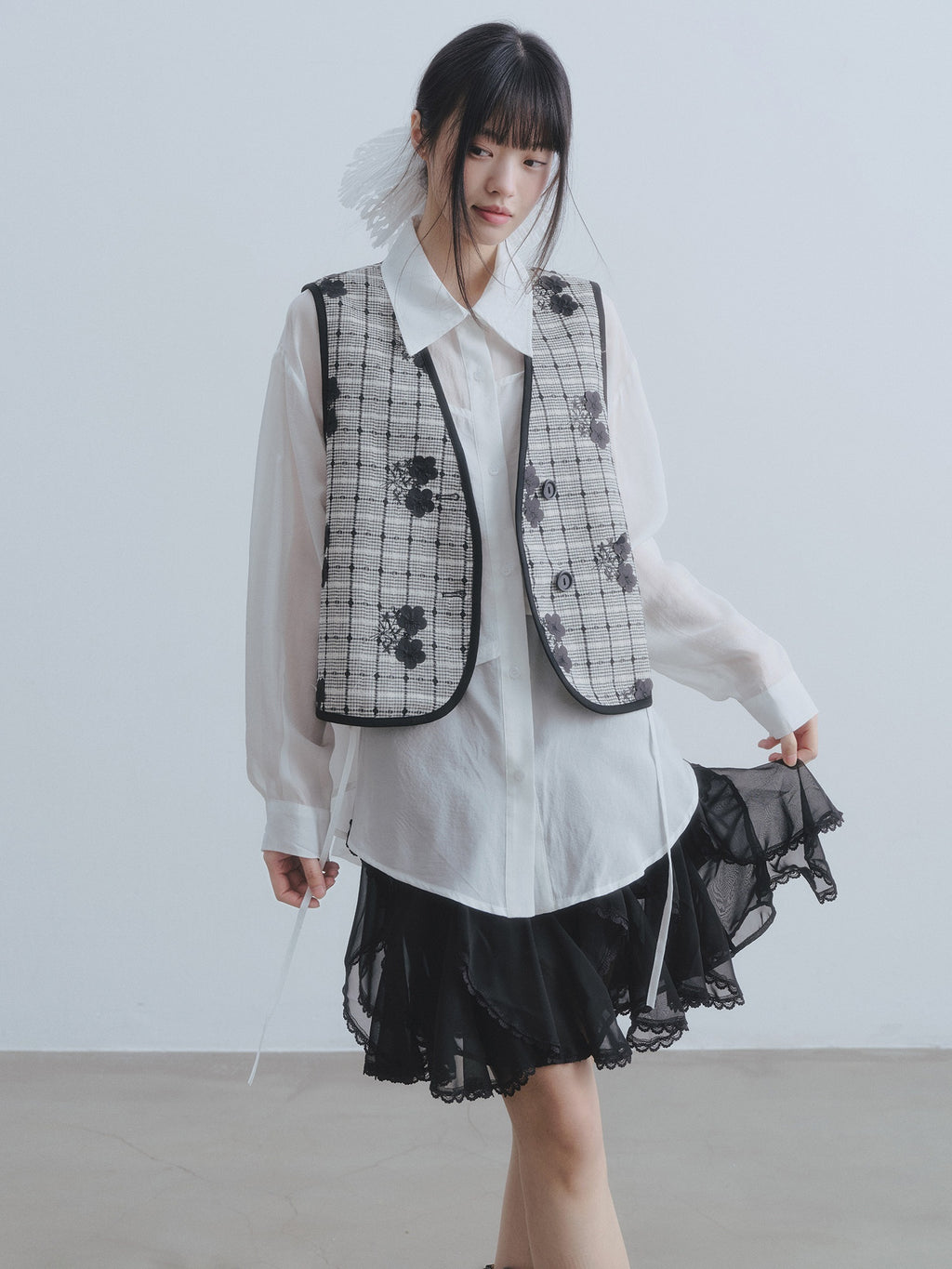 DDGIRL_studio_Moisture_Wicking_Embroidered_Floral_V-neck_Short_Crop_Plaid_School_Girls_Vests_MISSTT