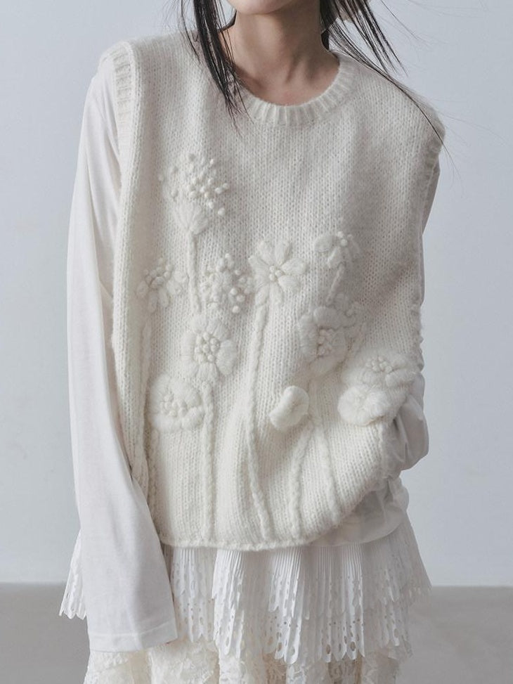 DDGIRL studio Soft Warm Breathable Loose Fit 3D Floral Sleeveless Pullover Sweaters