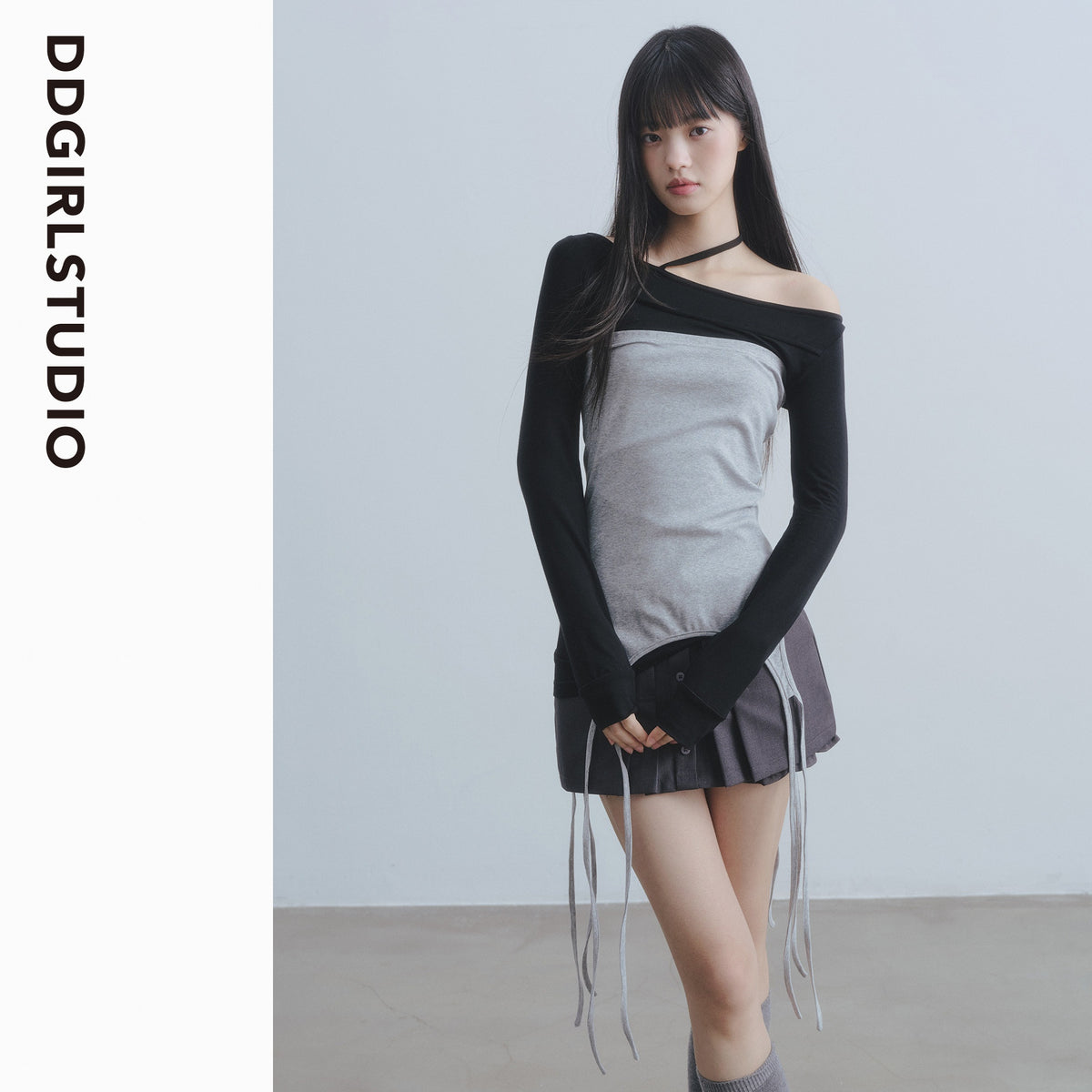DDGIRL_studio_Breathable_Patchwork_Neckline_Women_Regular_Contrast_Cami_Long_Sleeve_T-Shirts_MISSTT
