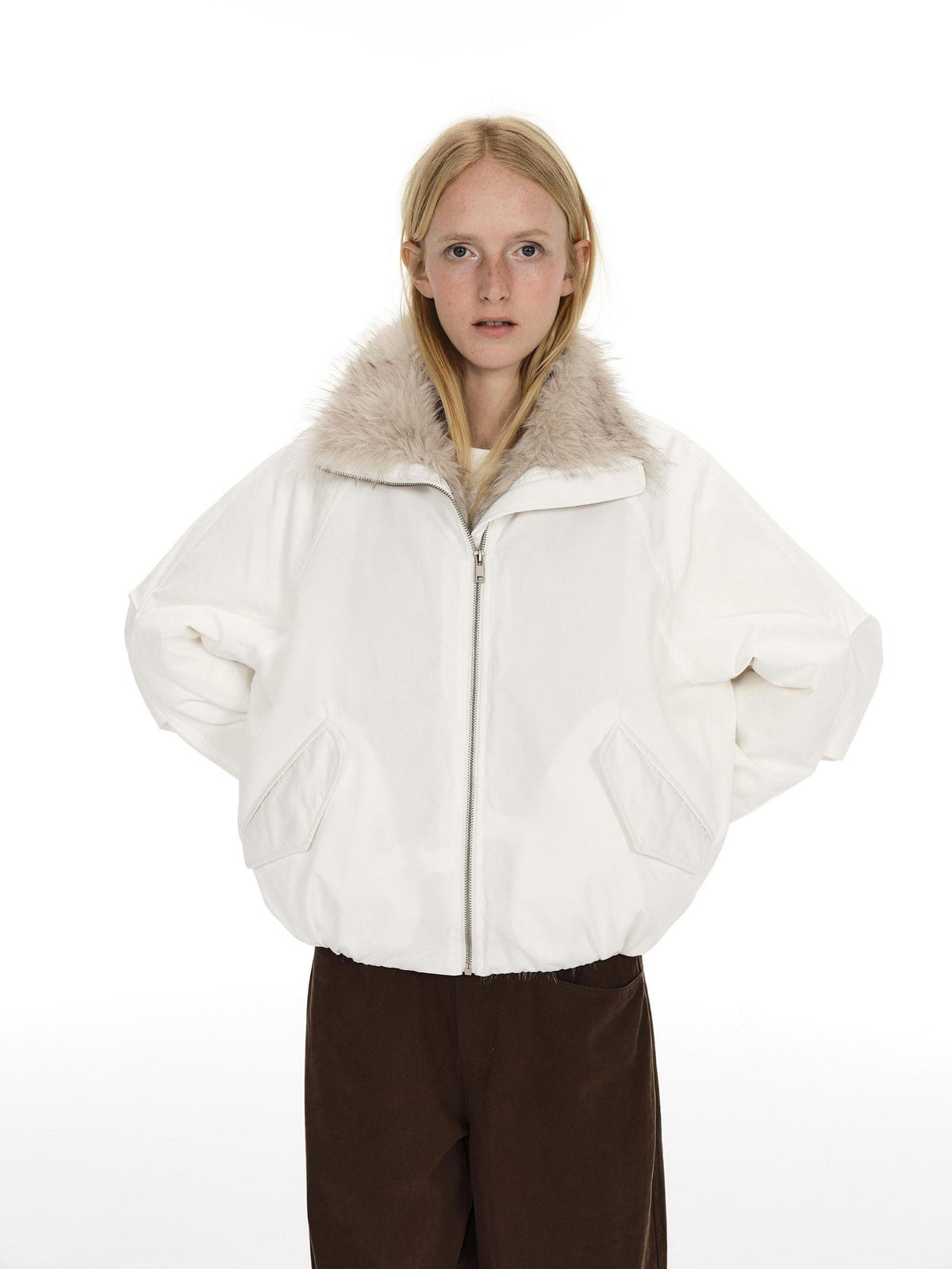 Country Moment 90% White Duck Down 650Fp Fur Collar Loose Short Women City Casual Down Jackets