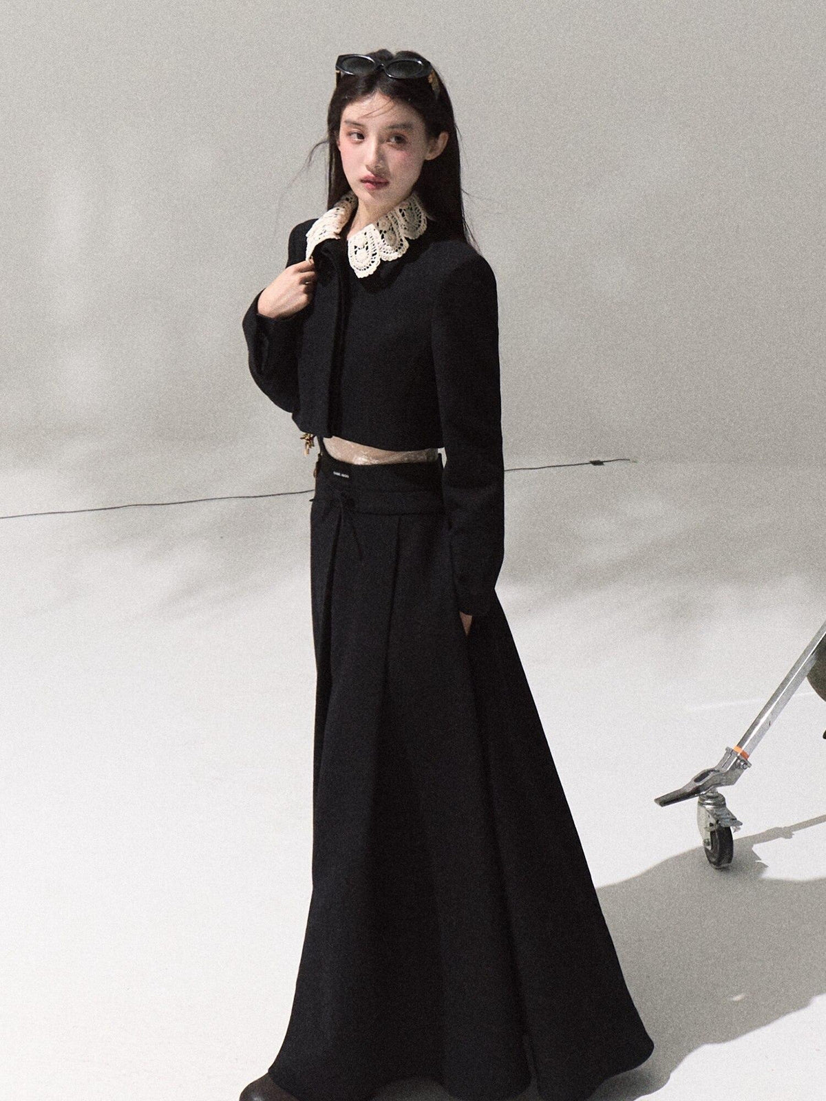 7 OAKMOO Lightweight Long Sleeve Doll Collar High Waist Black Top & Skirt Sets