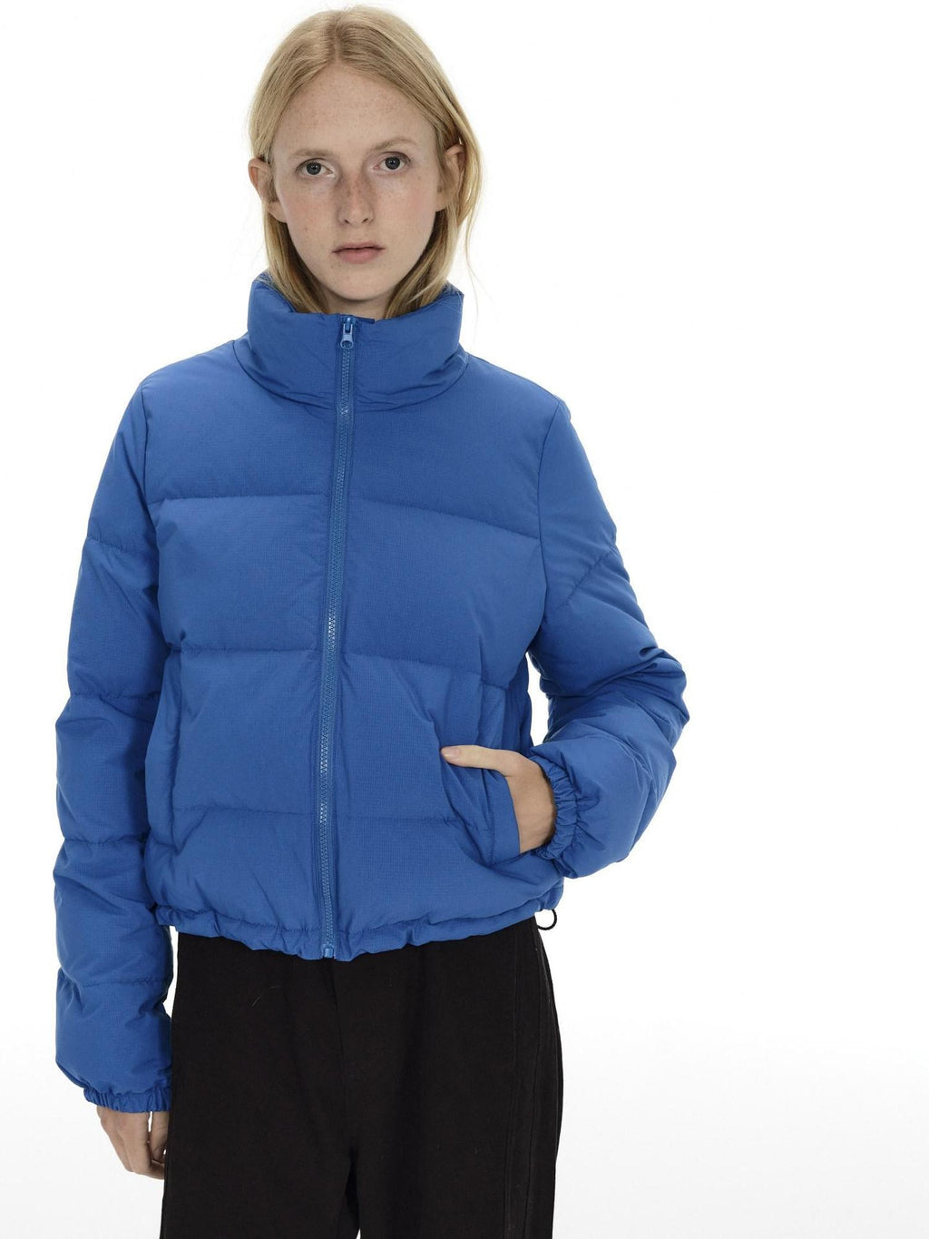 Country Moment 90 Percent White Duck Down 650Fp Nylon Short Boxy Zipper Women City Down Jackets