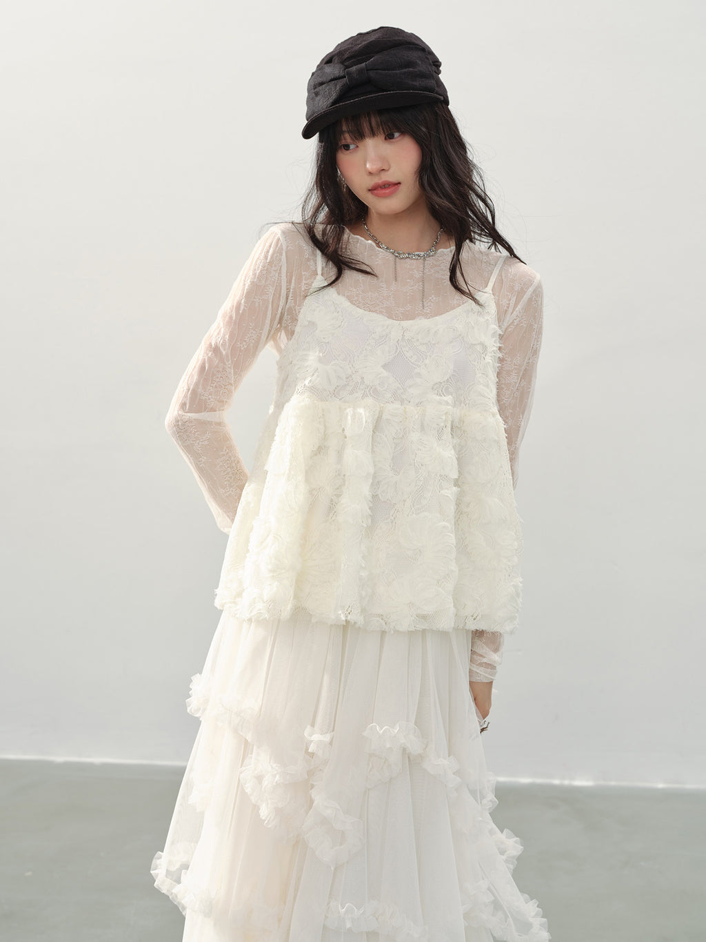 DDGIRL_studio_Soft_Breathable_Mesh_Lace_Slim_Fit_Floral_Round_Neck_Ladies_Long_Sleeve_T-Shirts_MISSTT