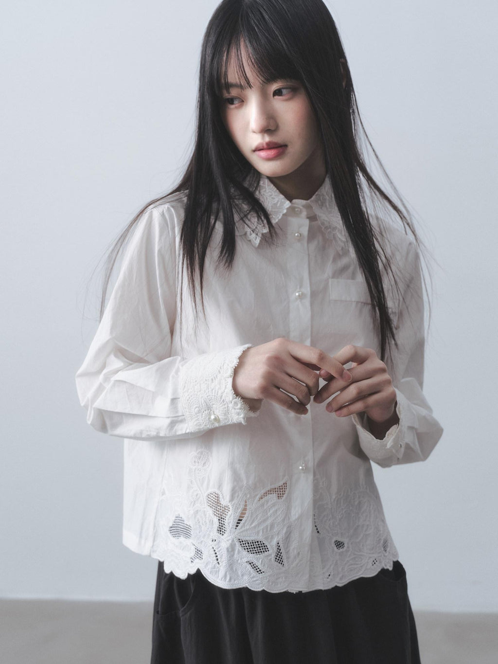 DDGIRL studio Skin Friendly Cotton Lace Embroidered Cropped Cardigan White Long Sleeve Shirts