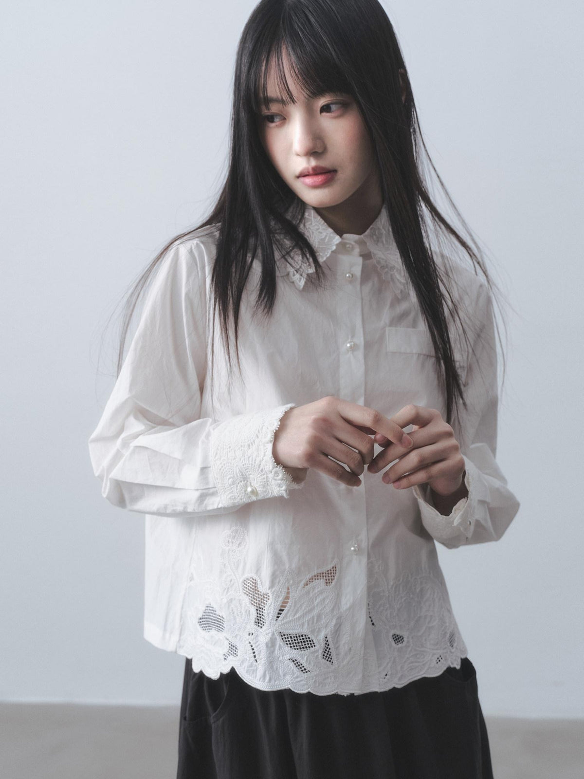 DDGIRL studio Skin Friendly Cotton Lace Embroidered Cropped Cardigan White Long Sleeve Shirts
