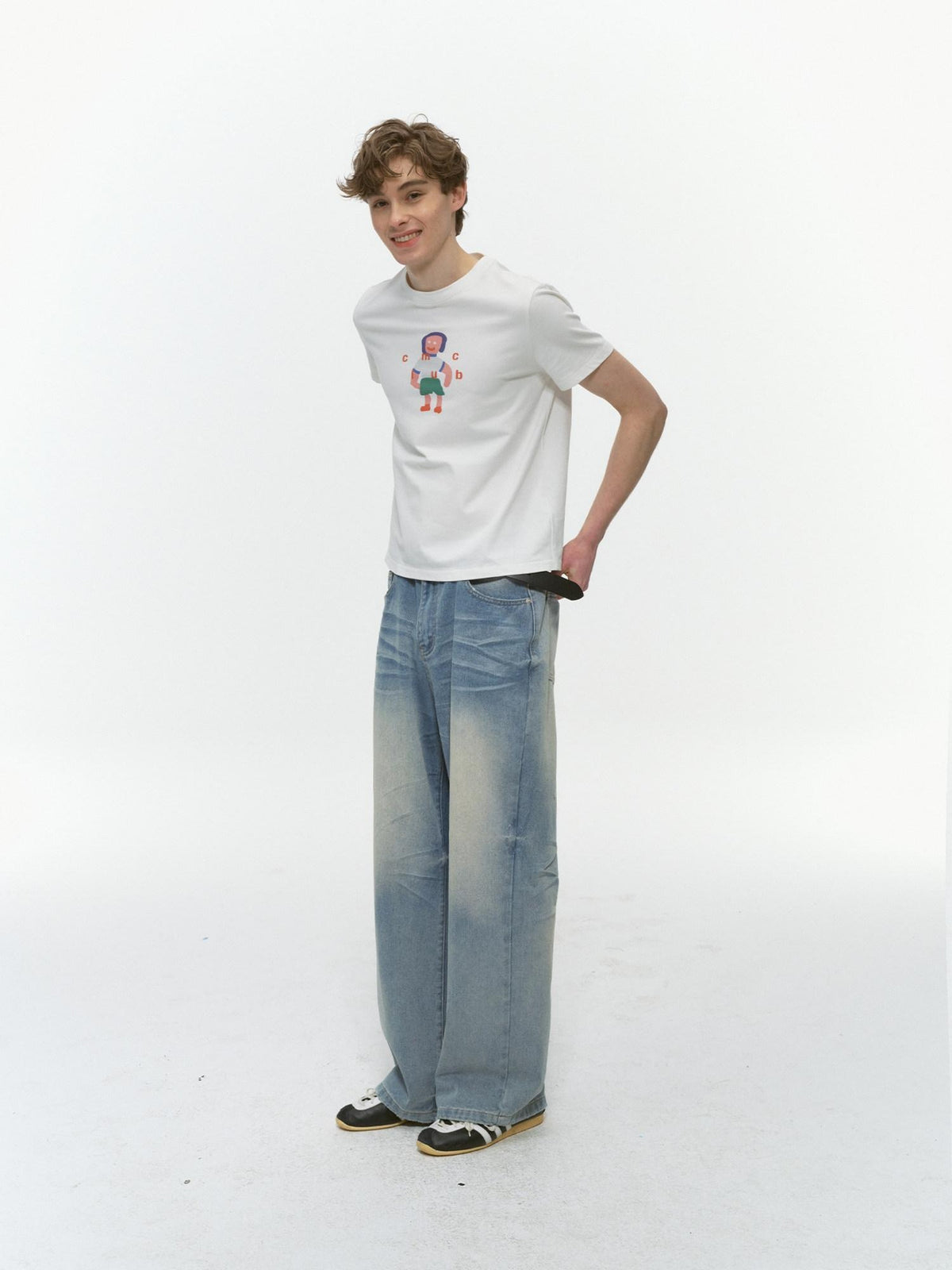 Country Moment Durable Vintage Icy Blue Gradient Mid Rise Whisker Loose Denim Wide Leg Jeans