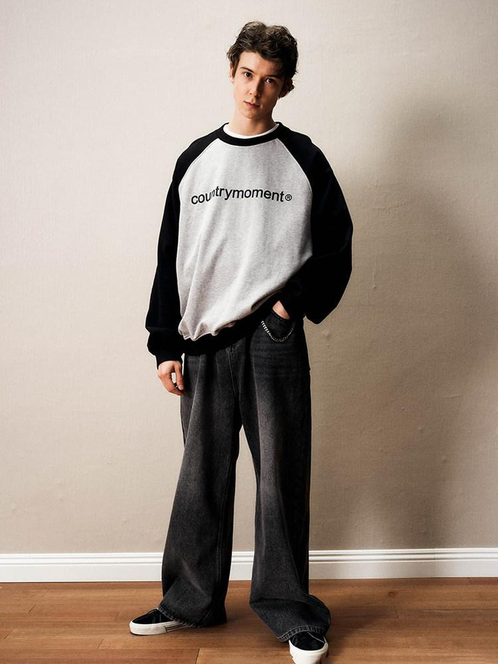 Country Moment Pure Cotton Text Graphic Japanese Loose Crewneck Teen Black Sweatshirt