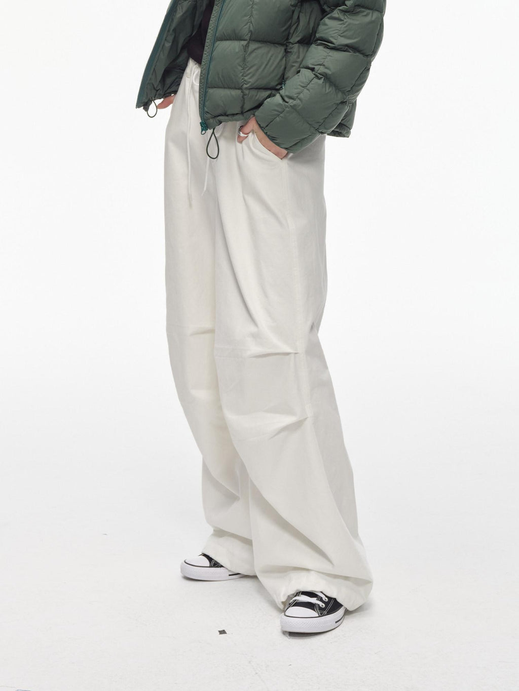 Country Moment Soft Breathable Cotton Loose Paratrooper Tapered Cuff Youth White Cargo Pants