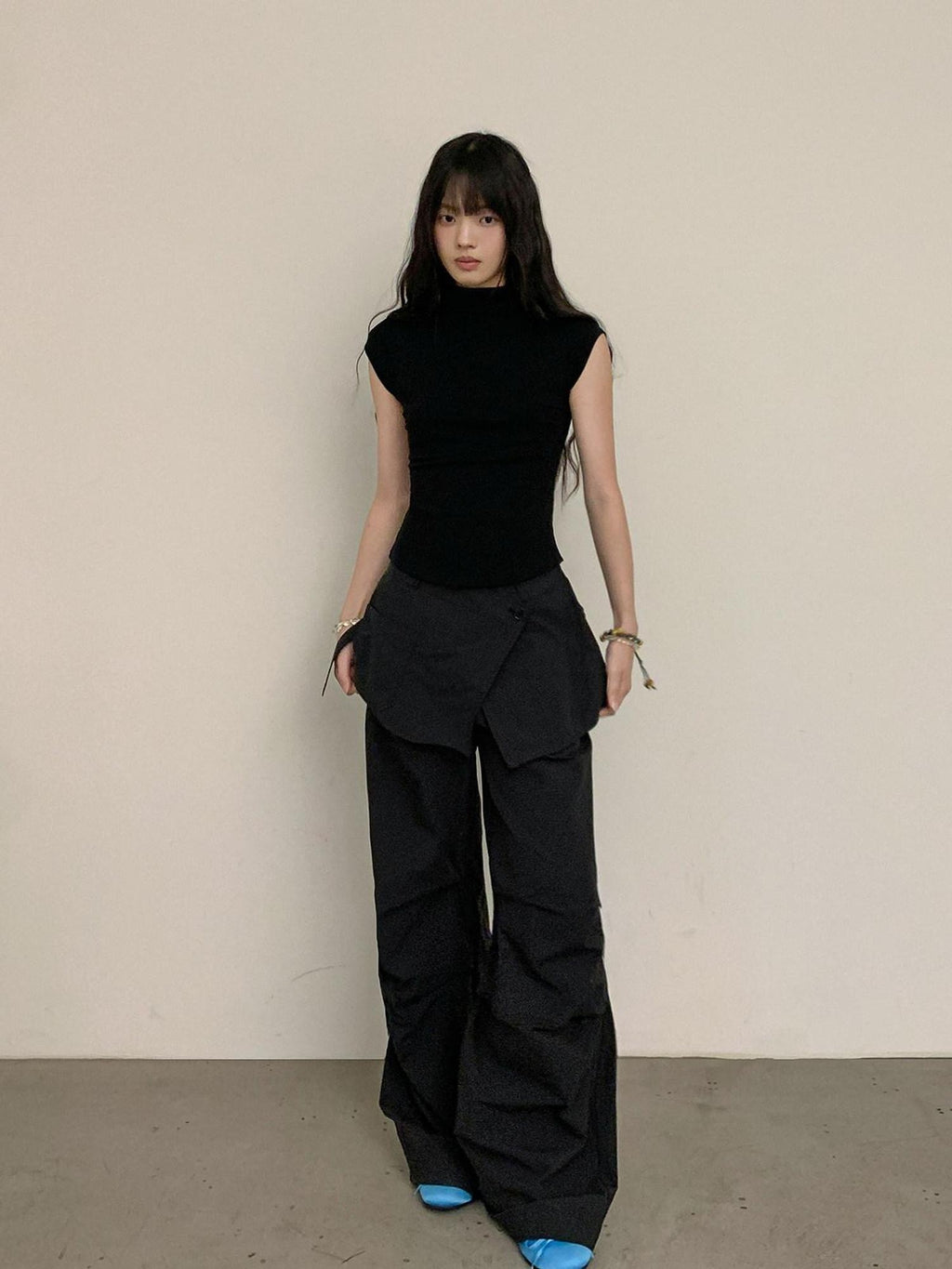 DDGIRL studio High Waist Cotton Cargo Pockets Loose Commuter Women Black Straight Pants