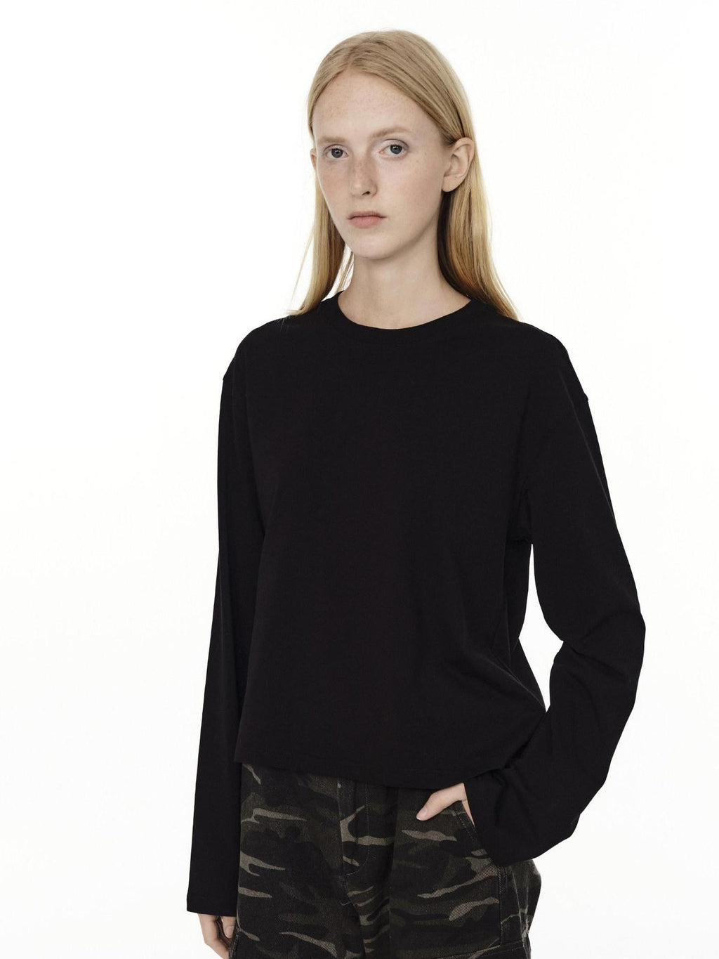 Country Moment Breathable Cotton Stretch Neutral Standard Fit Unisex Long Sleeve T-Shirts