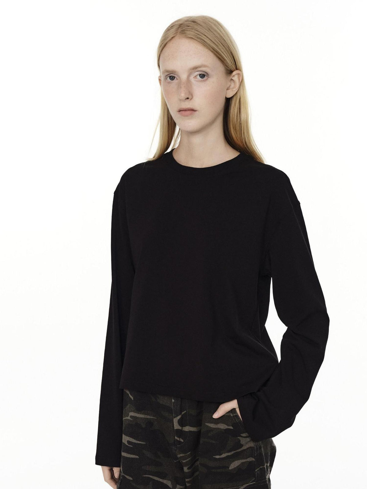 Country Moment Breathable Cotton Stretch Neutral Standard Fit Unisex Long Sleeve T-Shirts