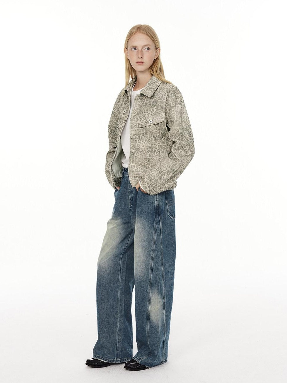 Country Moment Soft Cotton Blend Mid Rise Relaxed Vintage Gradient Blue Straight Leg Jeans