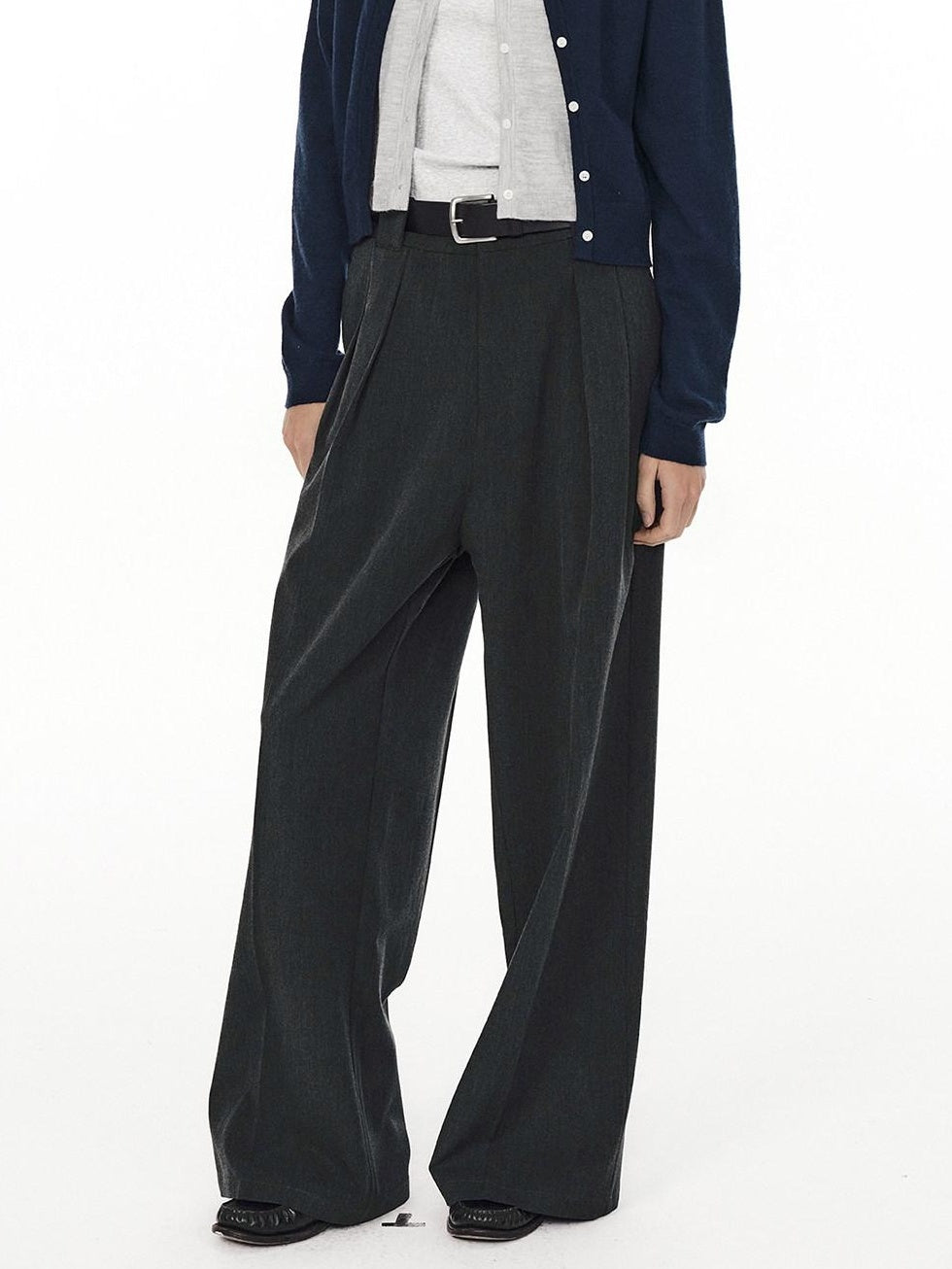 Country Moment Wrinkle Resistant Pleated Mid Rise Relaxed Straight Cut Casual Wide Leg Pants