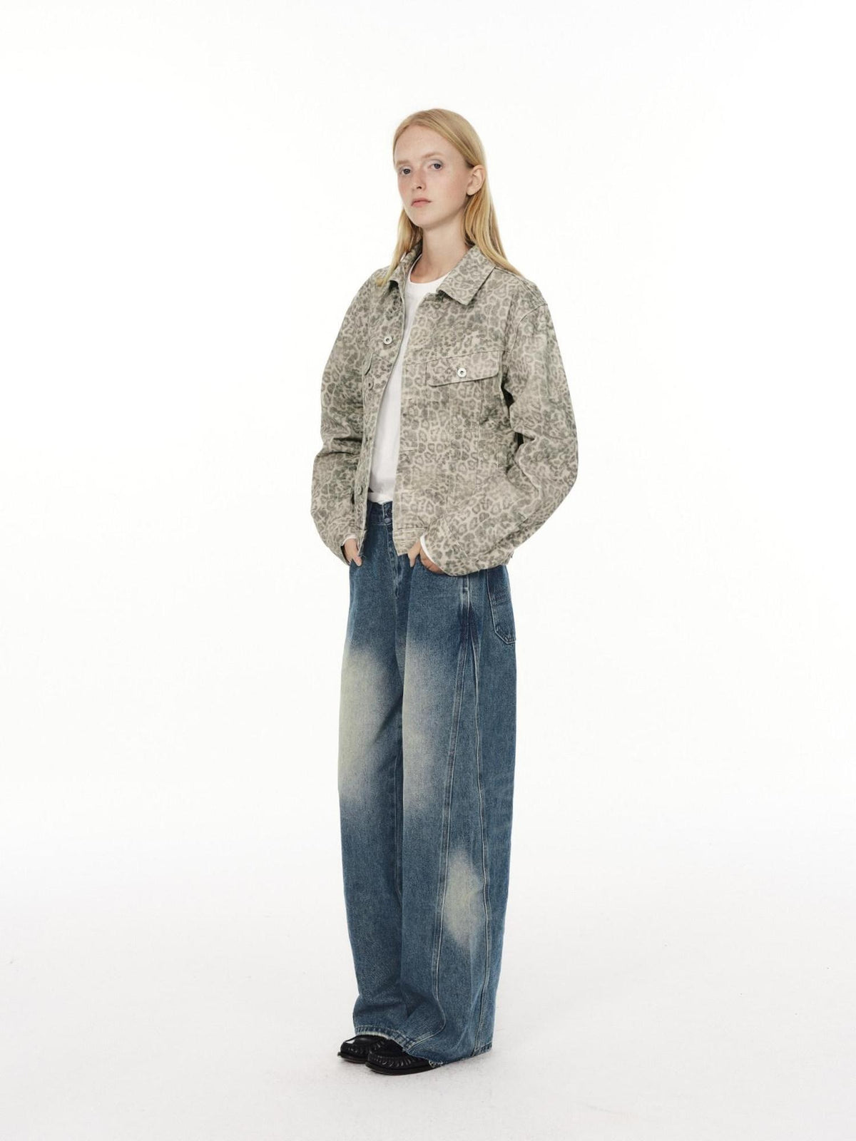 Country Moment Soft Cotton Blend Mid Rise Relaxed Vintage Gradient Blue Straight Leg Jeans