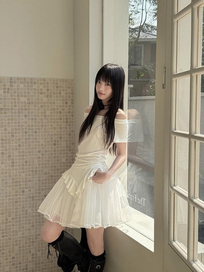 DDGIRL studio Flattering High Waist Lined Office A Line Puff Short White Nylon Mini Skirts