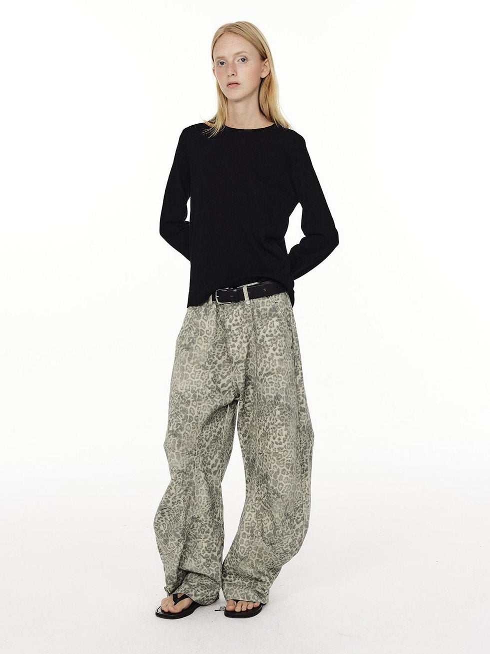 Country Moment 100% Cotton Mid Rise Relaxed Fit Leopard Print Zipper Fly Unisex Wide Leg Jeans