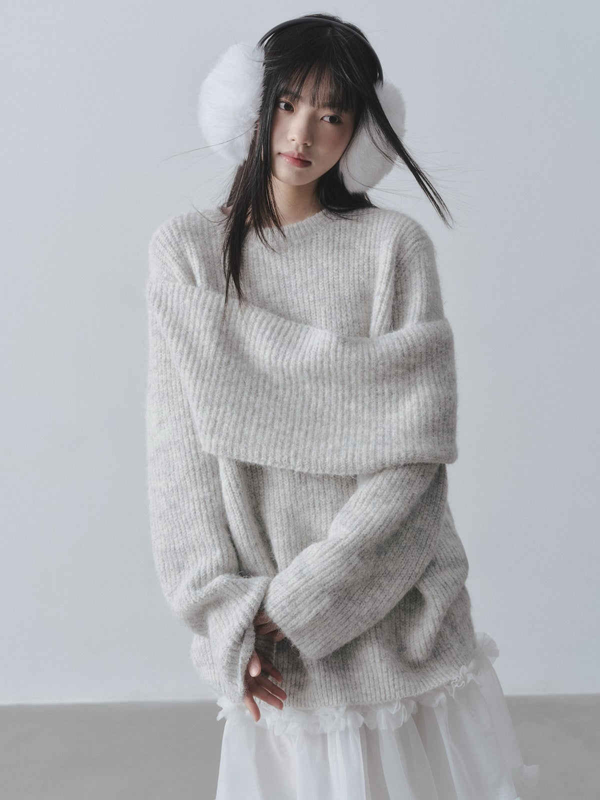 DDGIRL studio Ultra Soft Relaxed Patchwork Round Neck Women Light Gray Knit Sweaters