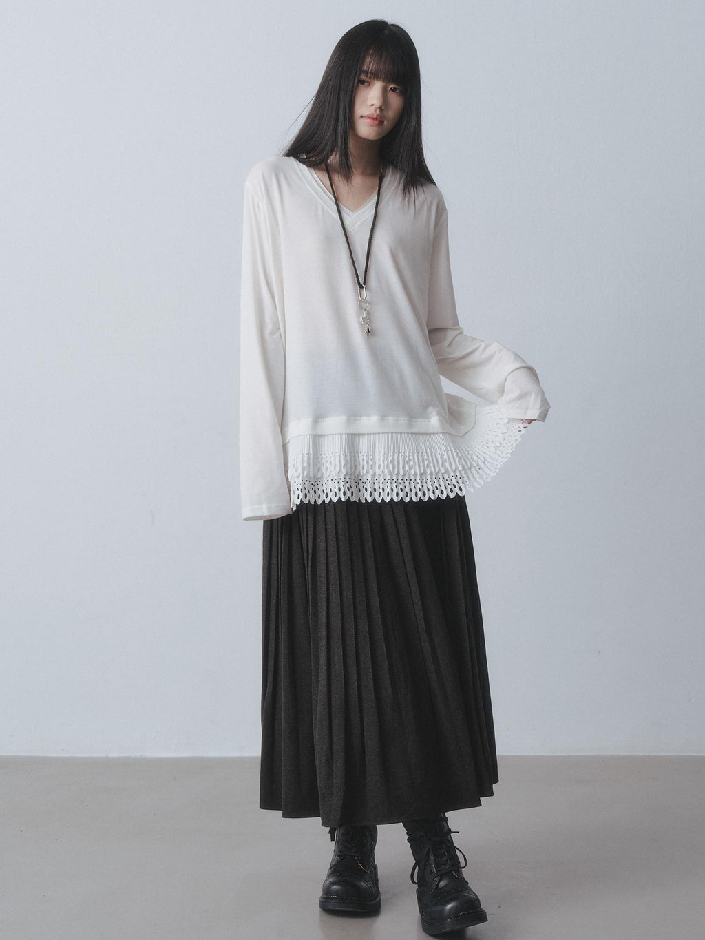 DDGIRL studio Soft Breathable V-neck Patchwork Loose Fit Women White Long Sleeve T-Shirts