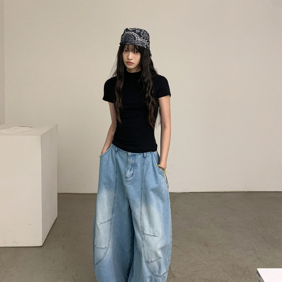DDGIRL_studio_Moisture_Wicking_Viscose_Slim_Fit_Commuter_Crewneck_Women_Short_Sleeve_T-Shirts_MISSTT