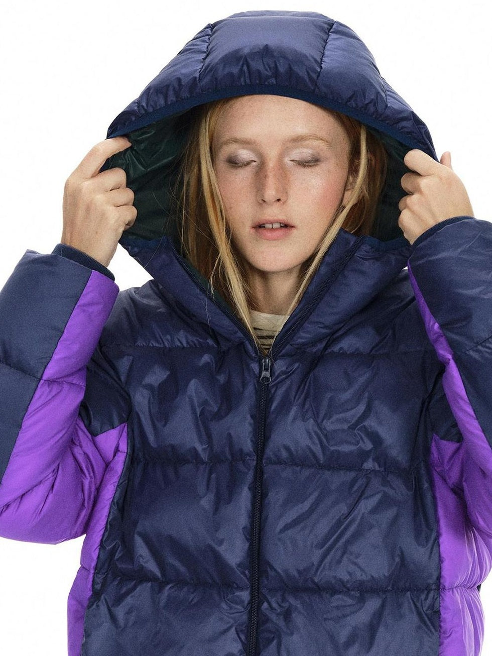 Country Moment 90 Fill White Duck Down Hooded Short Loose Navy Zipper City Commute Down Jackets