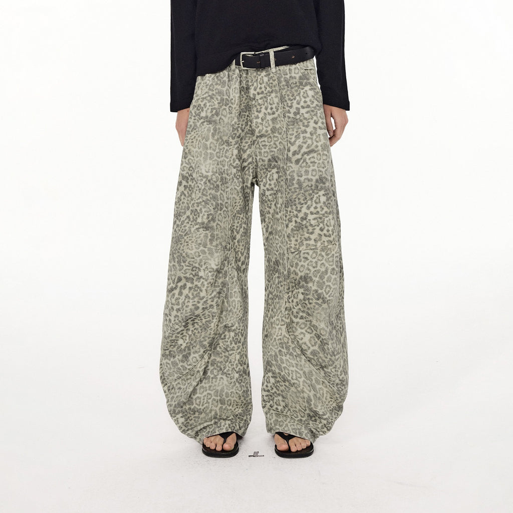 Country_Moment_100%_Cotton_Mid_Rise_Relaxed_Fit_Leopard_Print_Zipper_Fly_Unisex_Wide_Leg_Jeans_MISSTT