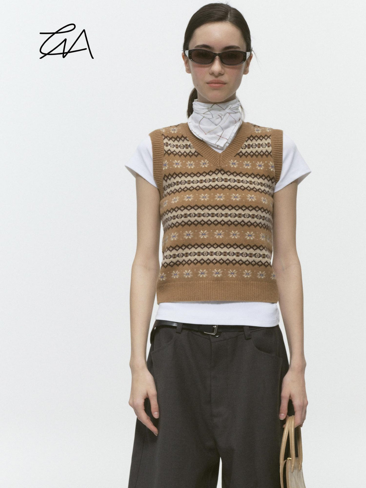 Country Moment Pure Wool V-neck Striped Vest Office Layering Buttonless Dusty Camel Sweaters