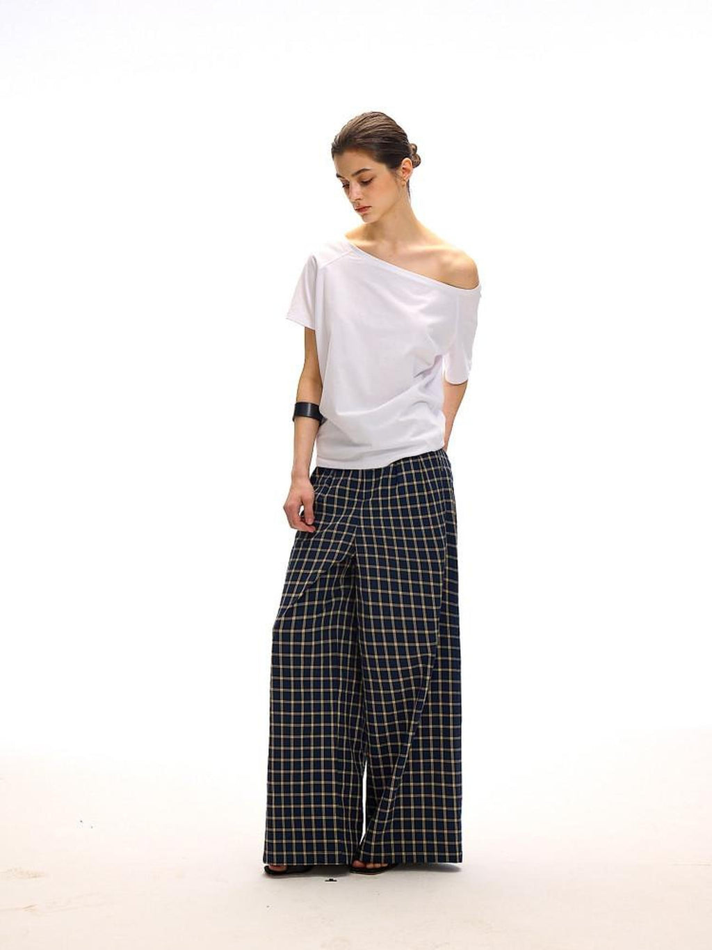 Country Moment Versatile Minimal Indigo Check Cotton Natural Waist Straight Wide Leg Pants