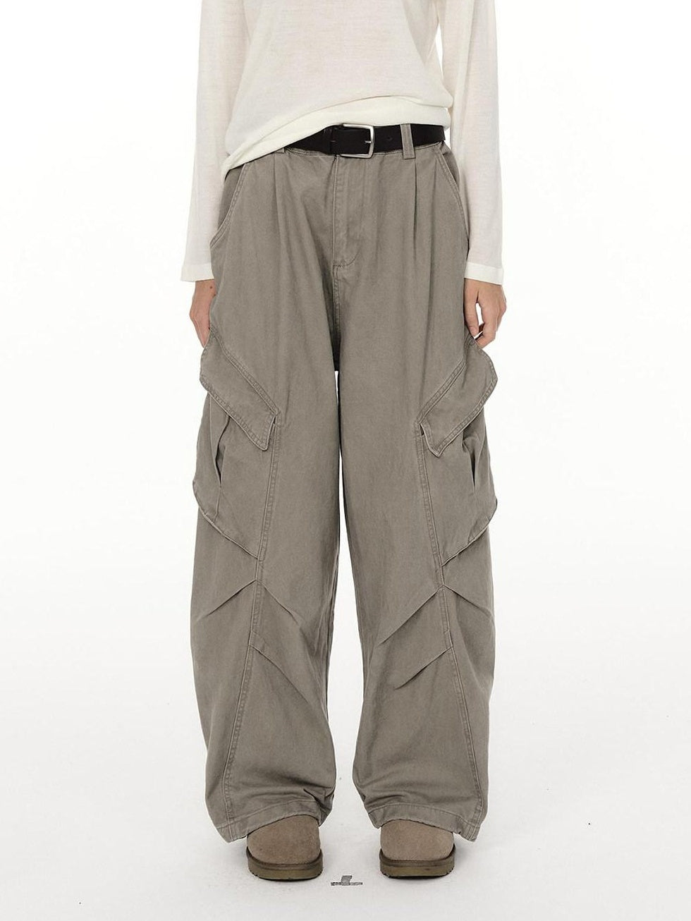 Country Moment Durable Cotton Loose Fit Workwear Button Fly Utility Pockets Cargo Pants