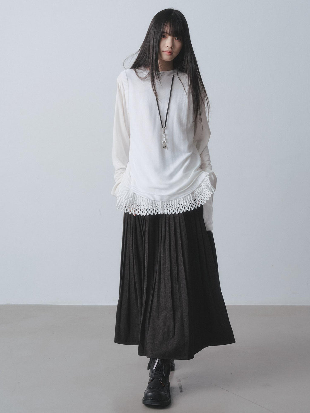DDGIRL studio Soft Breathable V-neck Patchwork Loose Fit Women White Long Sleeve T-Shirts