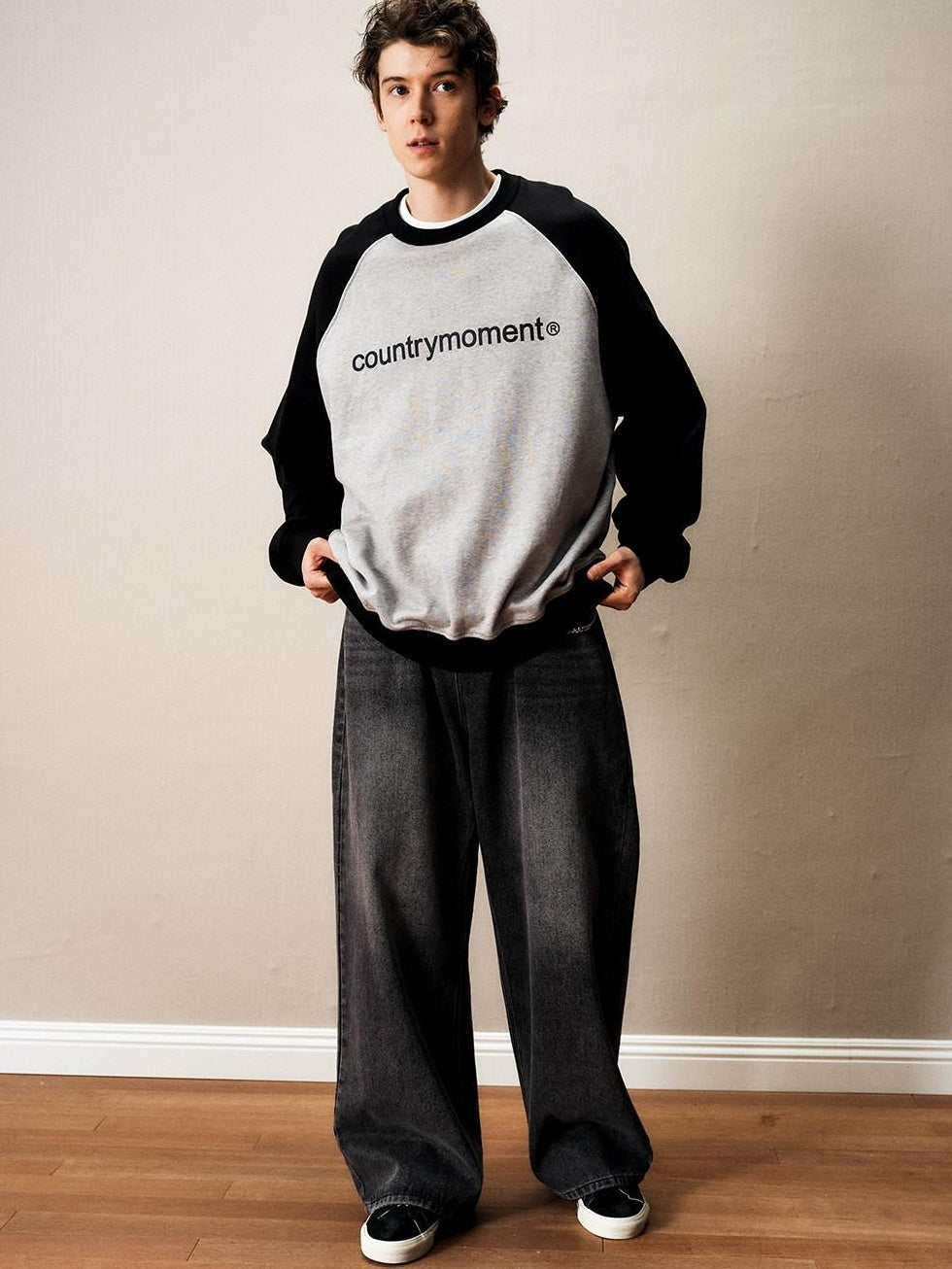 Country Moment Pure Cotton Text Graphic Japanese Loose Crewneck Teen Black Sweatshirt