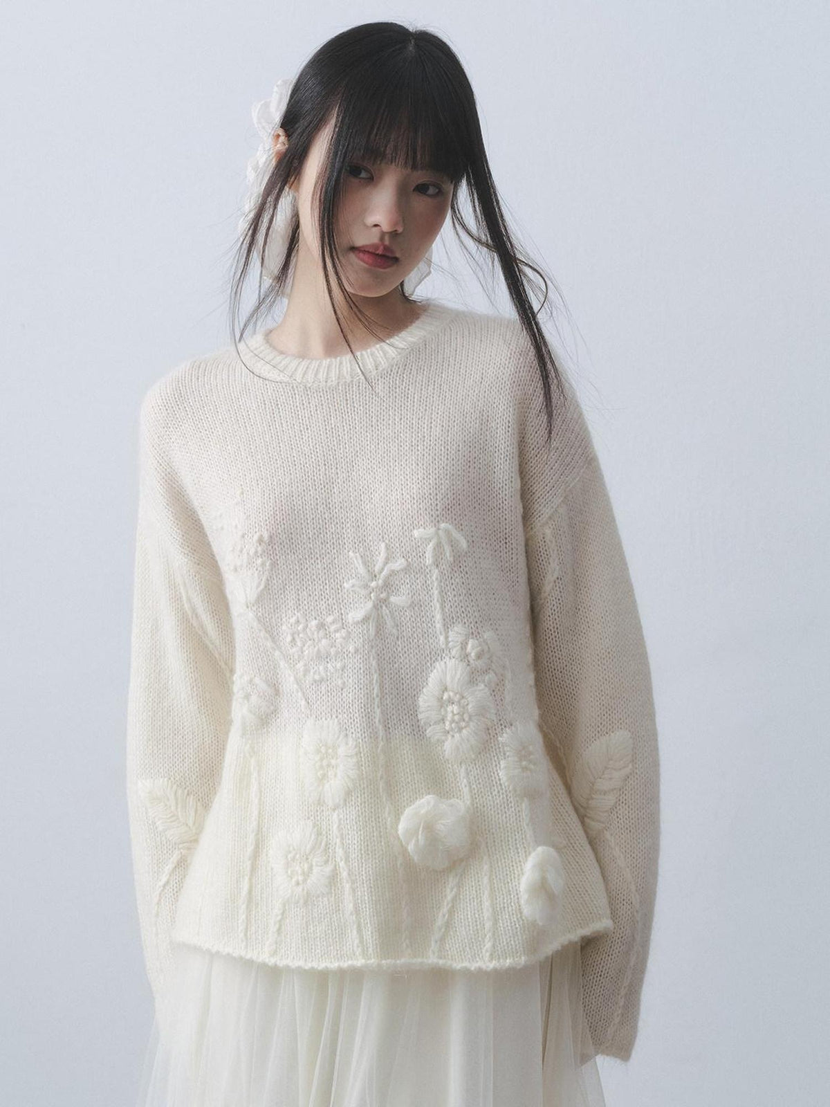 DDGIRL studio Ultra Soft Relaxed Embroidered Floral Crochet Round Neck Women Knit Sweaters