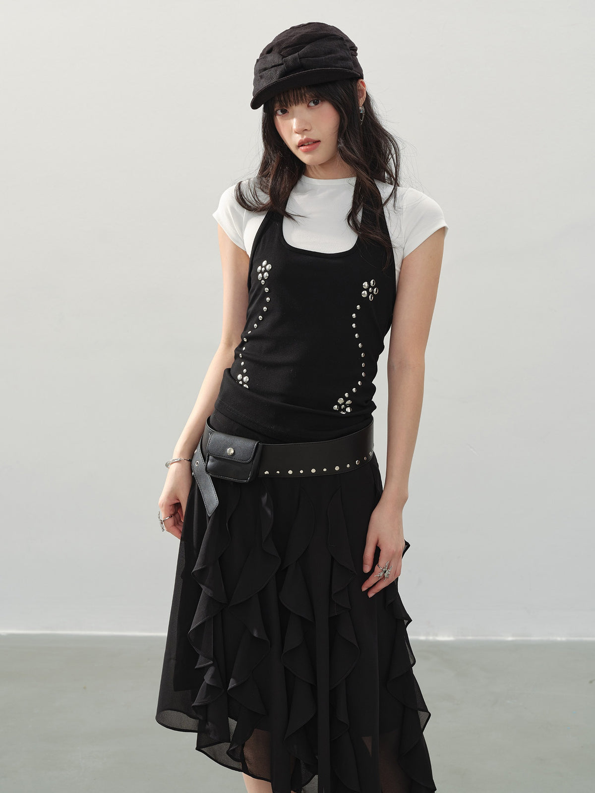 DDGIRL_studio_Breathable_Cotton_Vintage_Studded_Slim_Fit_Women_Black_Short_Sleeve_T-Shirts_MISSTT
