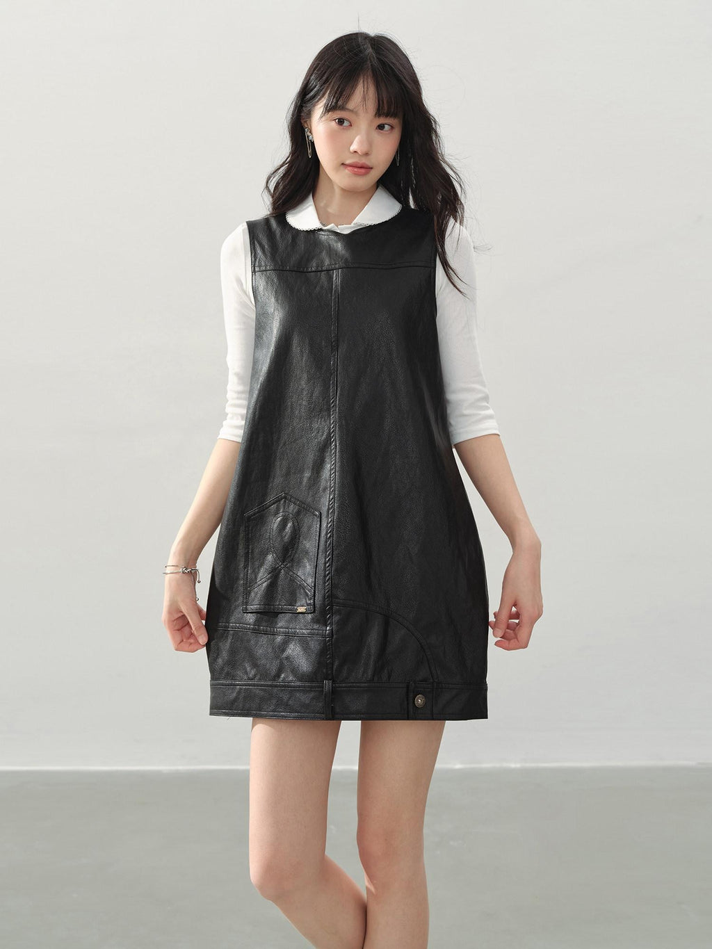 DDGIRL studio Soft Vintage Pu A Line Sleeveless Round Neck Loose Fit Black City Mini Dresses
