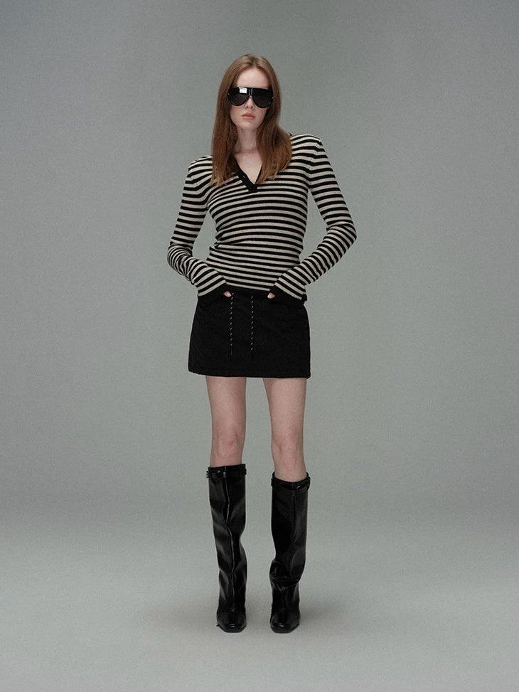 LoalaOffice Acrylic Slim Fit V Neck Button Black White Striped Long Sleeve Women Tops