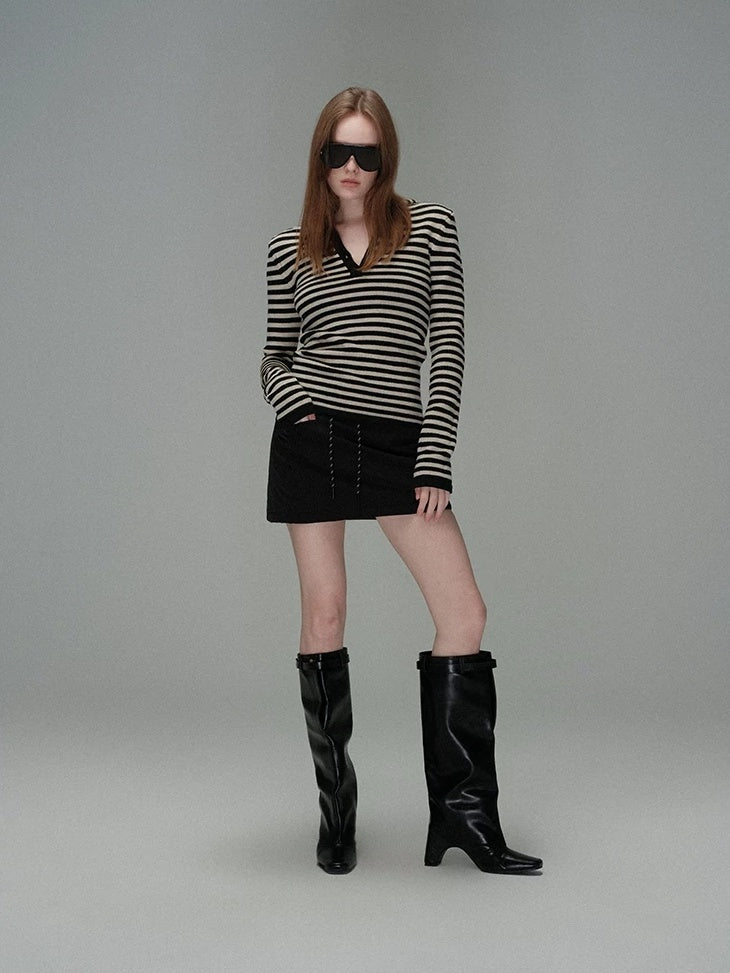 LoalaOffice Acrylic Slim Fit V Neck Button Black White Striped Long Sleeve Women Tops