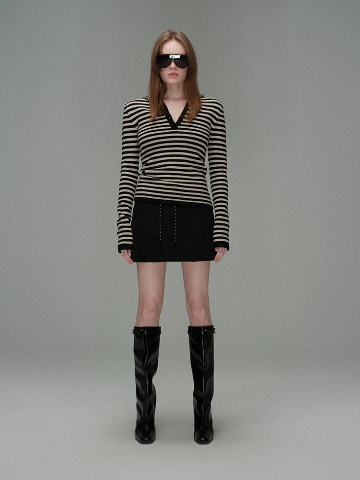 LoalaOffice Acrylic Slim Fit V Neck Button Black White Striped Long Sleeve Women Tops