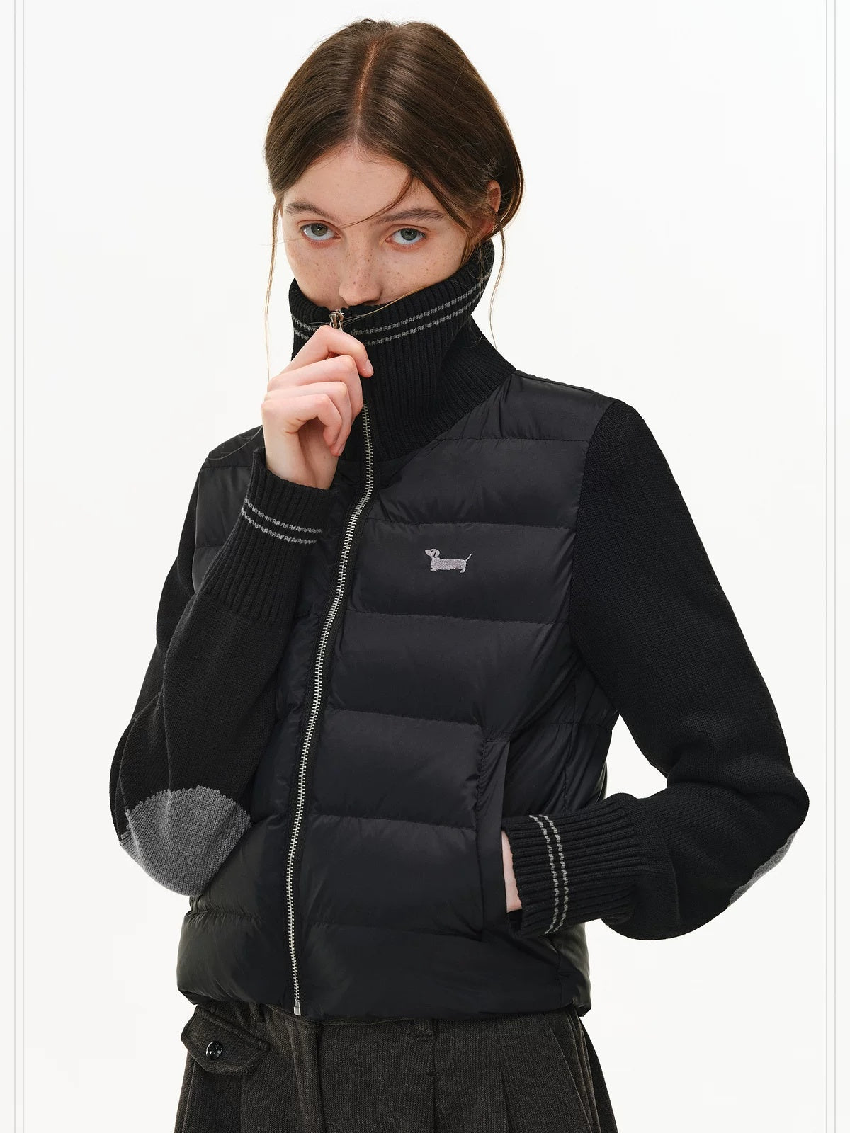 PCLP 85% White Duck Down Embroidered Chivalrous Regular Fit Women Nylon Down Jacket