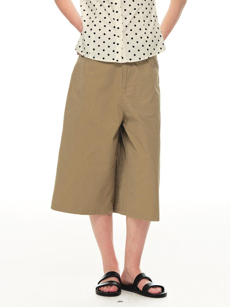 Country Moment Breathable Cotton Relaxed Fit Solid Mid Rise Unisex Casual Mid-Length Shorts