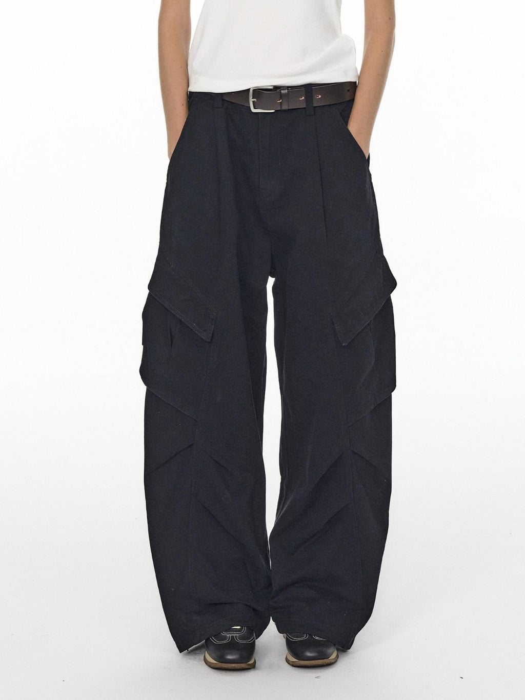 Country Moment Durable Cotton Loose Fit Workwear Button Fly Utility Pockets Cargo Pants