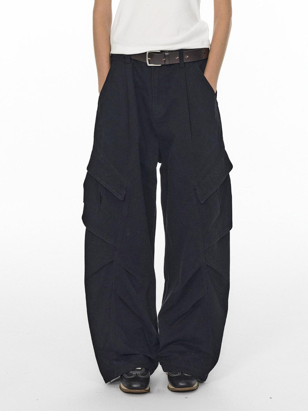 Country Moment Durable Cotton Loose Fit Workwear Button Fly Utility Pockets Cargo Pants