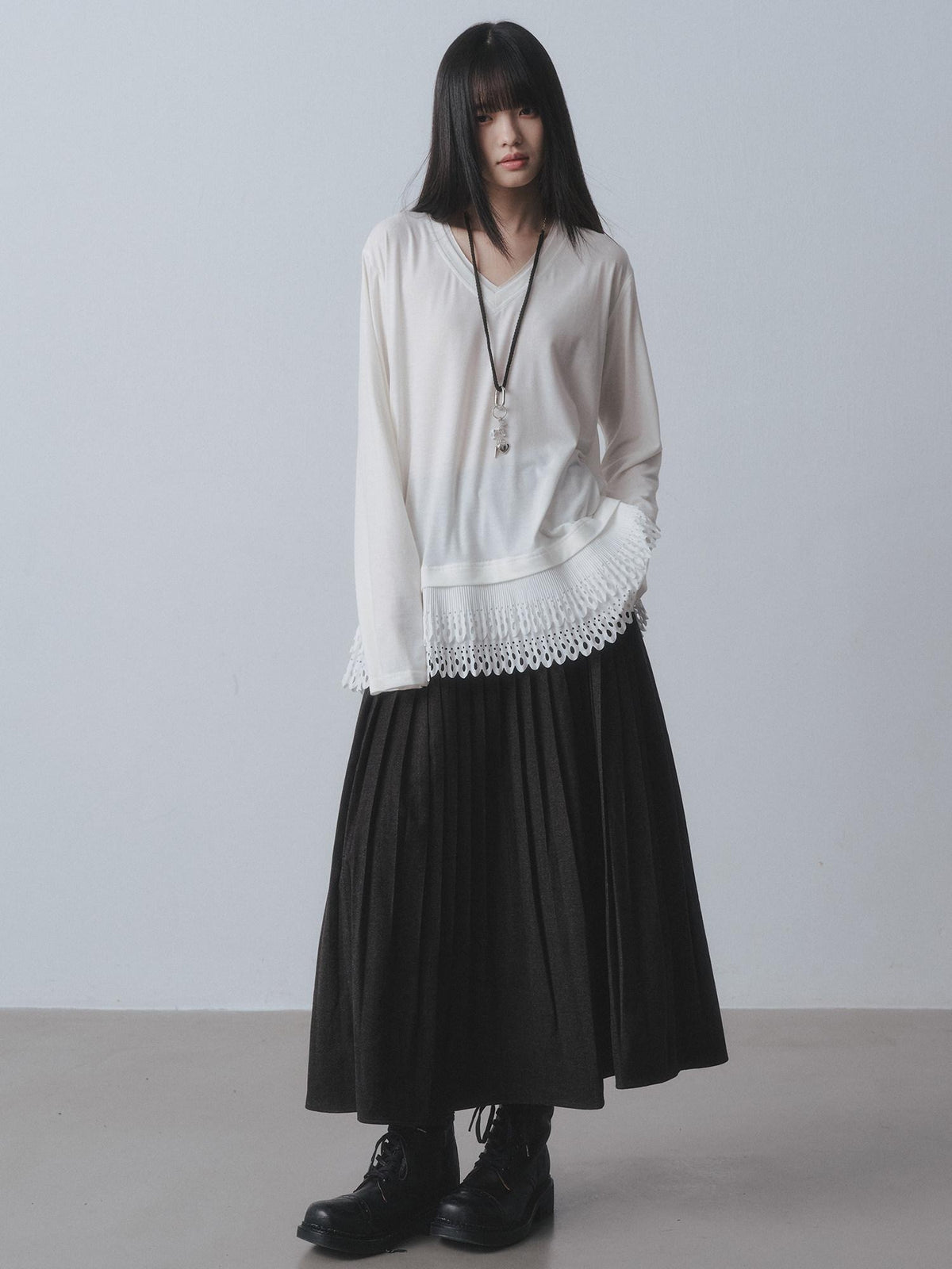 DDGIRL studio Soft Breathable V-neck Patchwork Loose Fit Women White Long Sleeve T-Shirts