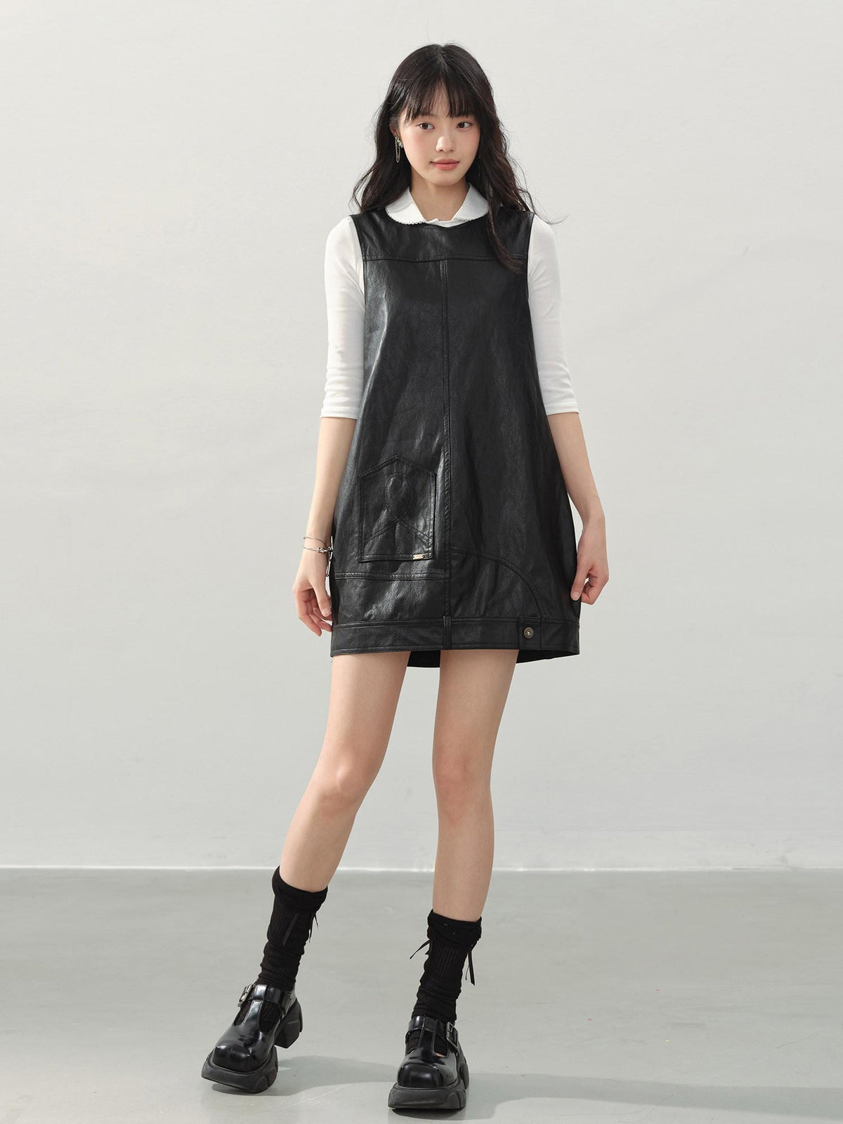 DDGIRL studio Soft Vintage Pu A Line Sleeveless Round Neck Loose Fit Black City Mini Dresses