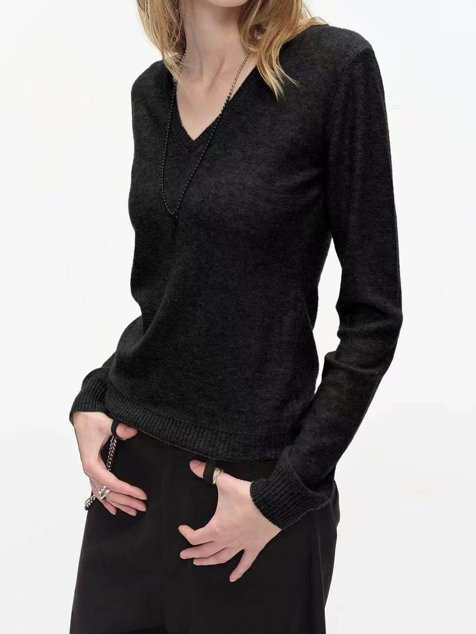 Country Moment Soft Wool Blend Slim Fit American V-neck Women Casual Knit Sweaters