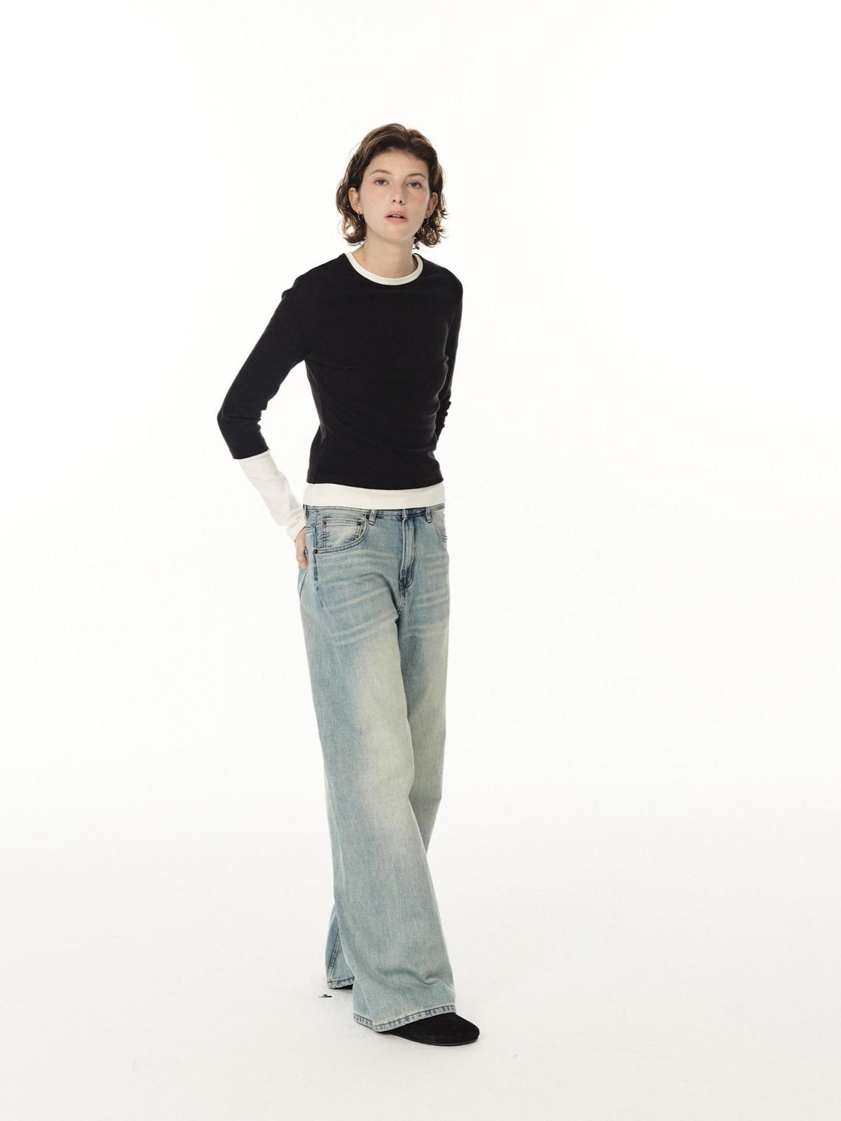 Country Moment Cotton Blend Slight Stretch Mid Rise Relaxed Light Wash Straight Leg Jeans
