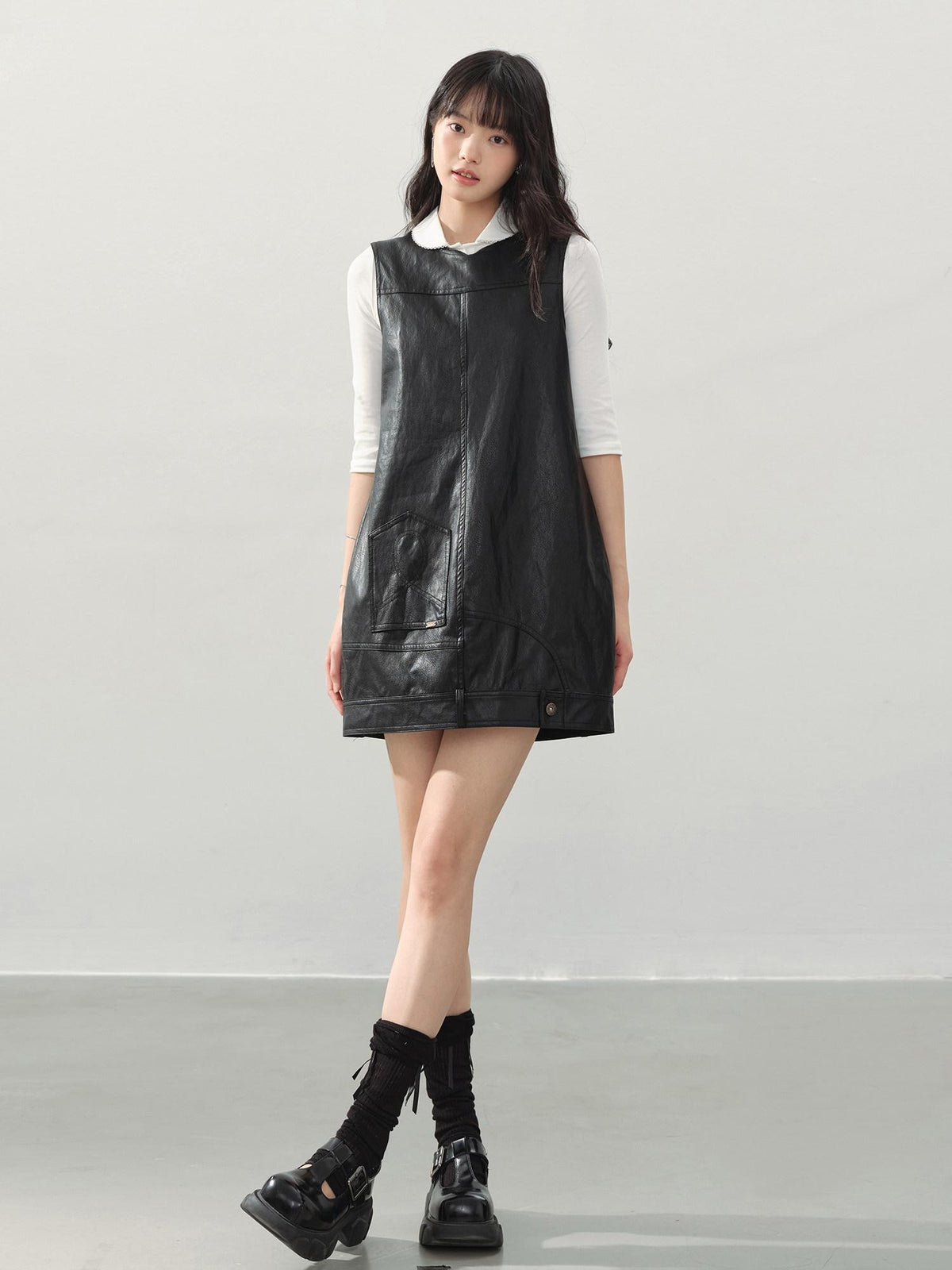 DDGIRL studio Soft Vintage Pu A Line Sleeveless Round Neck Loose Fit Black City Mini Dresses