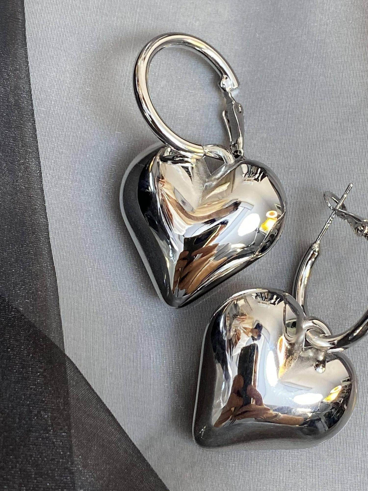 DDGIRL studio 3D Heart Design Elegant Circle Statement For Women Gift Ready Earrings