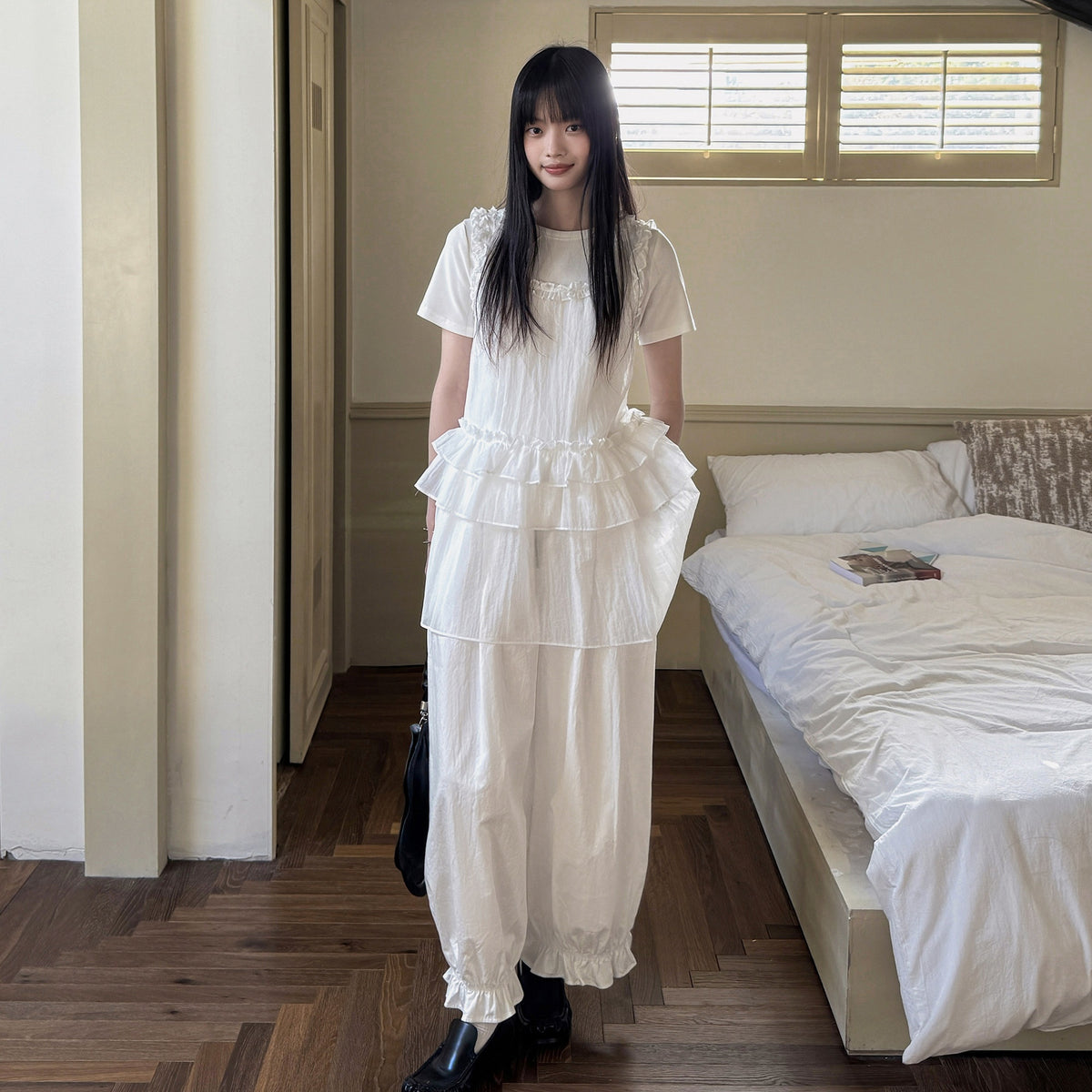 DDGIRL_studio_Crisp_Polyester_U_Neck_A_Line_Office_White_Short_Sleeve_T-Shirts_MISSTT