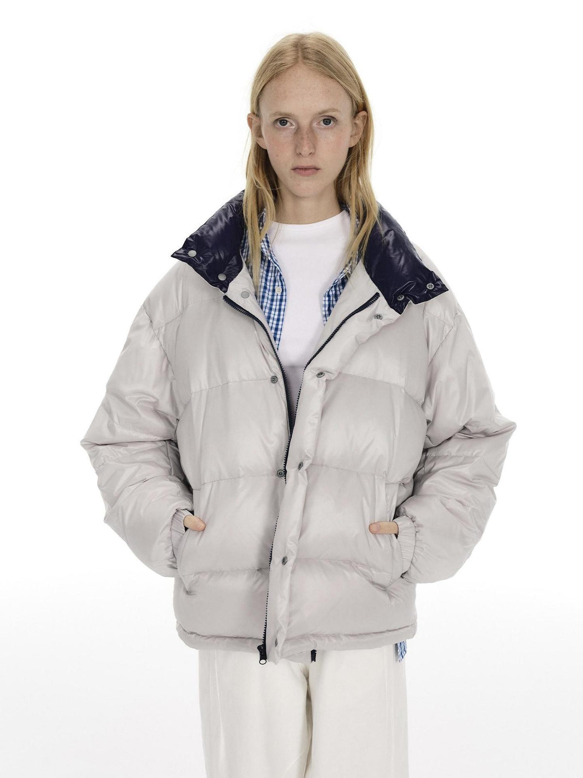 Country Moment 90 Percent White Duck Down Nylon Loose Fit Stand Collar City Casual Down Jackets