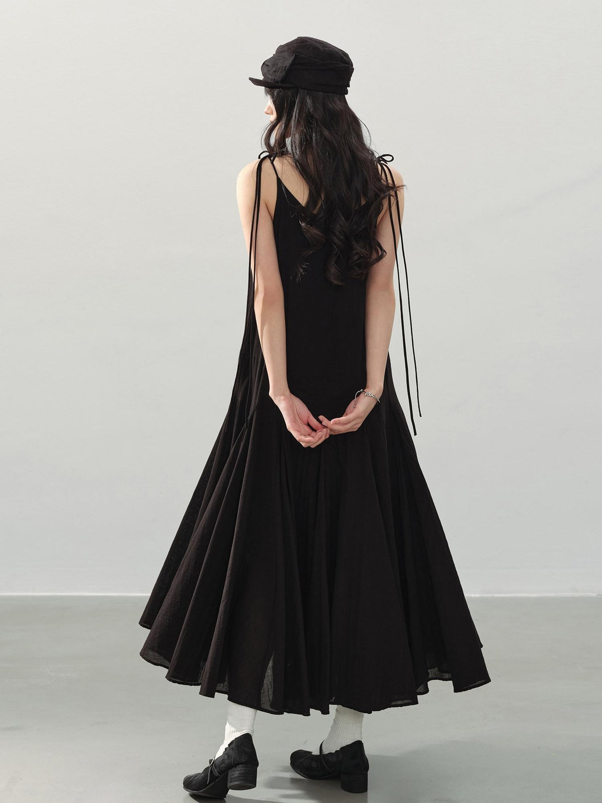 DDGIRL studio Soft Washed Cotton Pleated Elegant A Line U Neck Sleeveless Black Midi Dresses