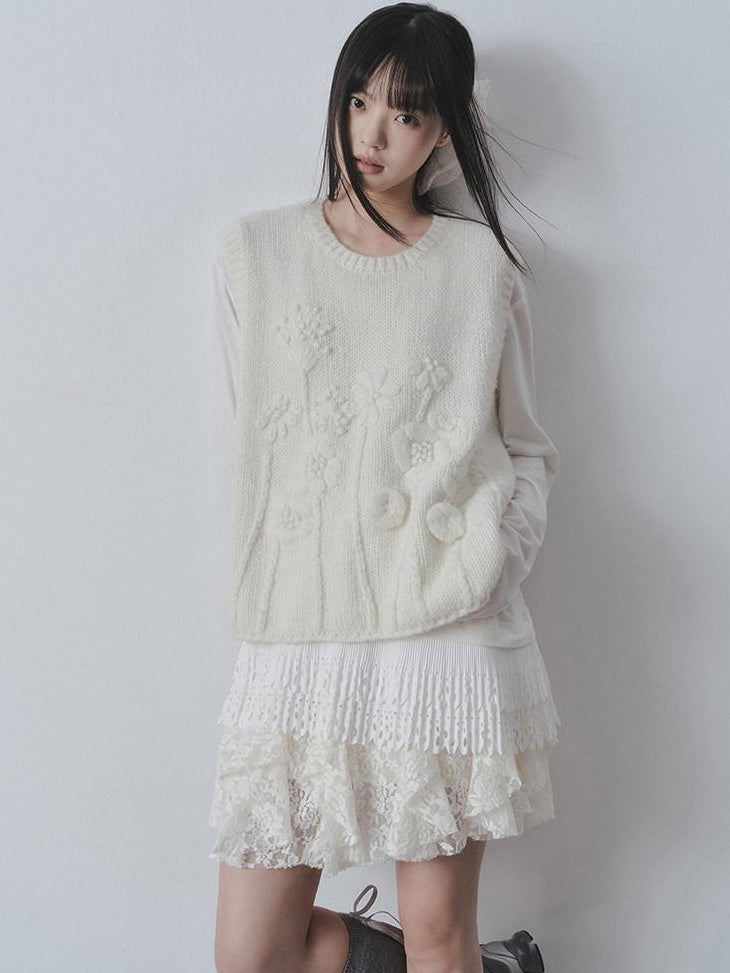 DDGIRL studio Soft Warm Breathable Loose Fit 3D Floral Sleeveless Pullover Sweaters